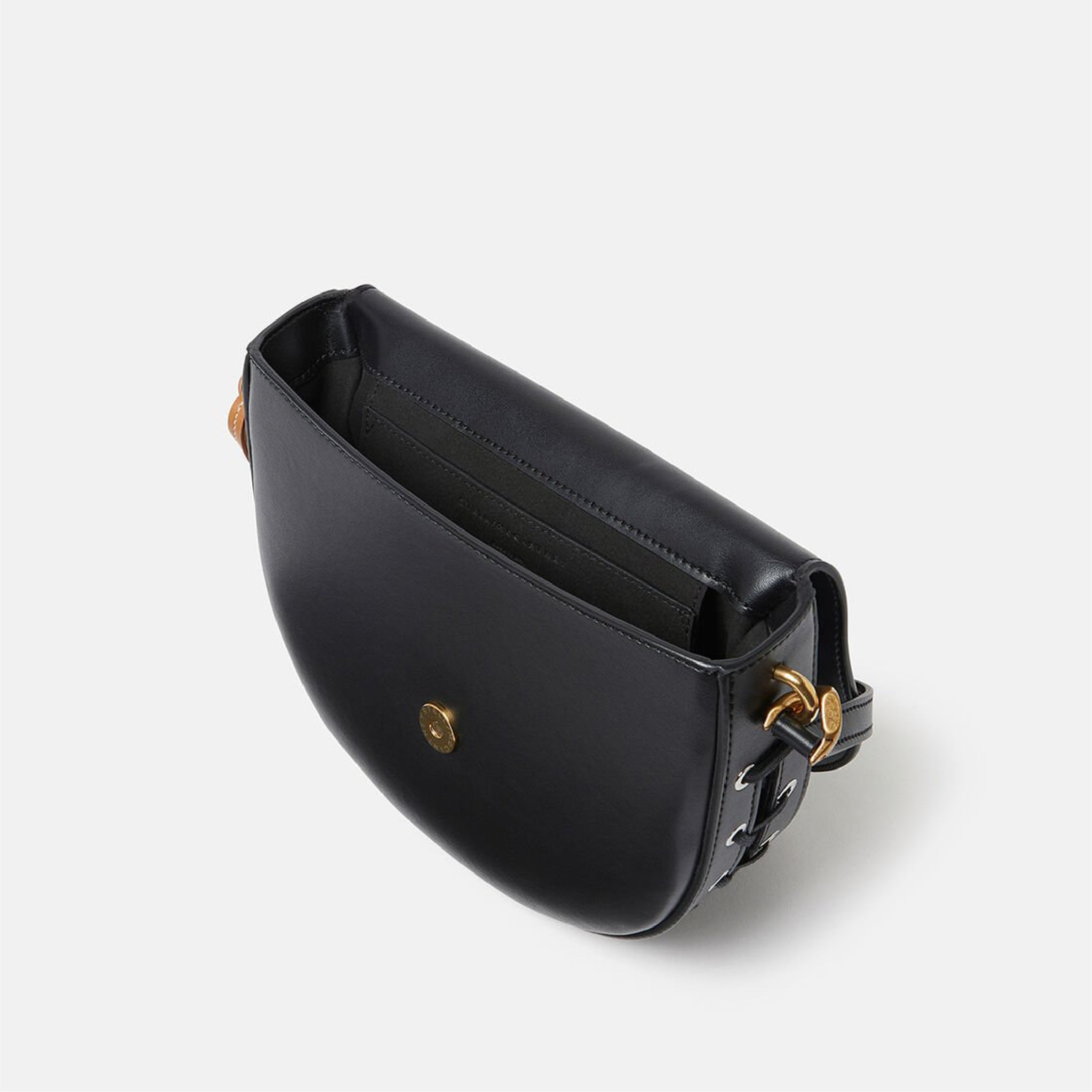 Demi - Onyx